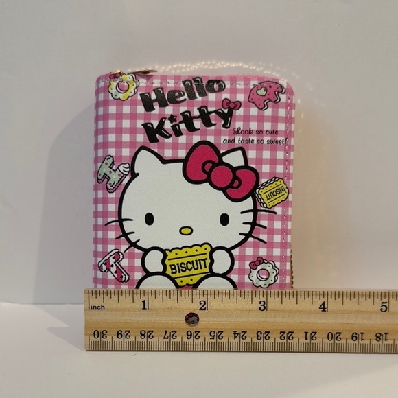 Hello Kitty Pink Checkered Wallet - Picture 3 of 6